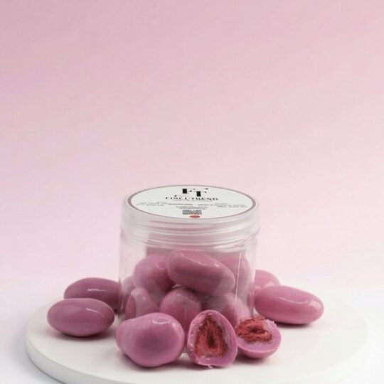 Strawberry berry Dragee