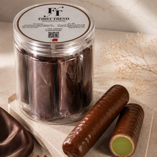 Chocolate waffer (pistachio)